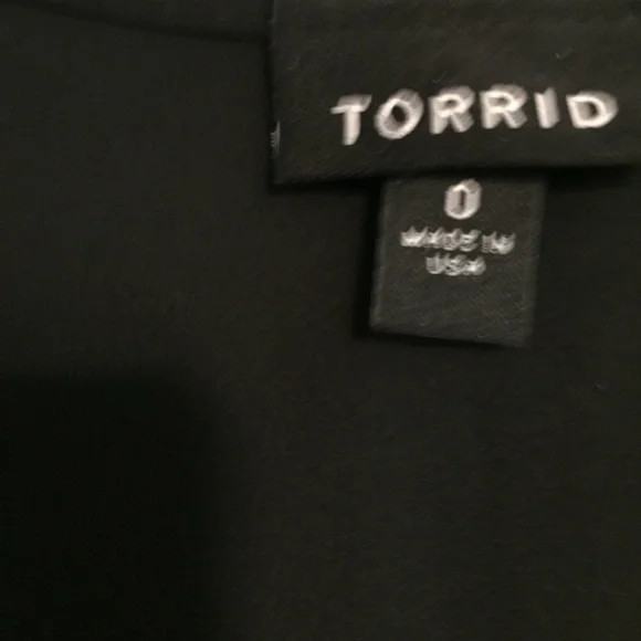 Torrid Top - Picture 5 of 6